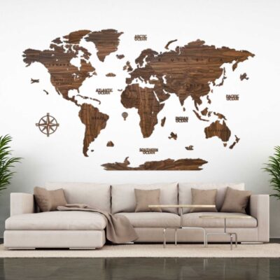 drewniana ciemna mapa świata