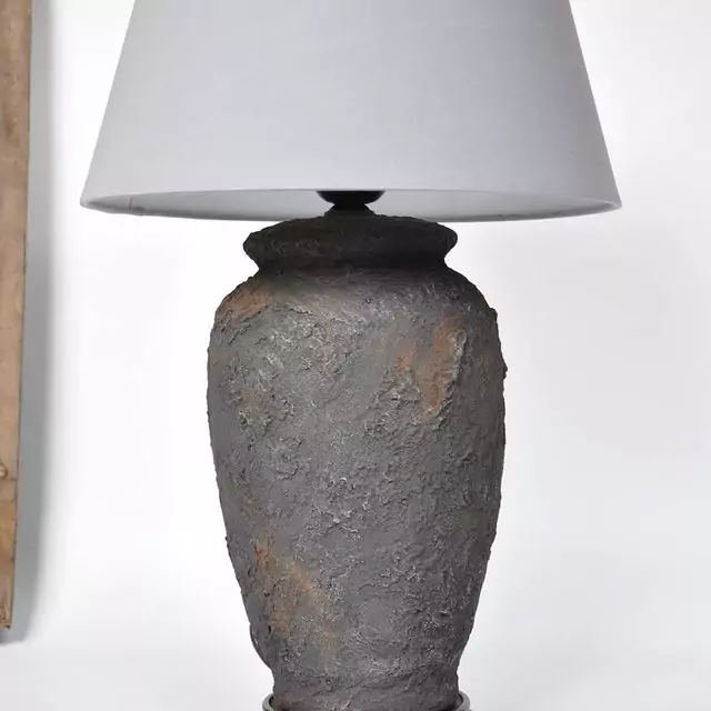 old-tree-lampa